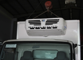 Máy Lạnh xe tải